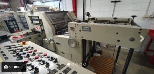 Hot foiling machine